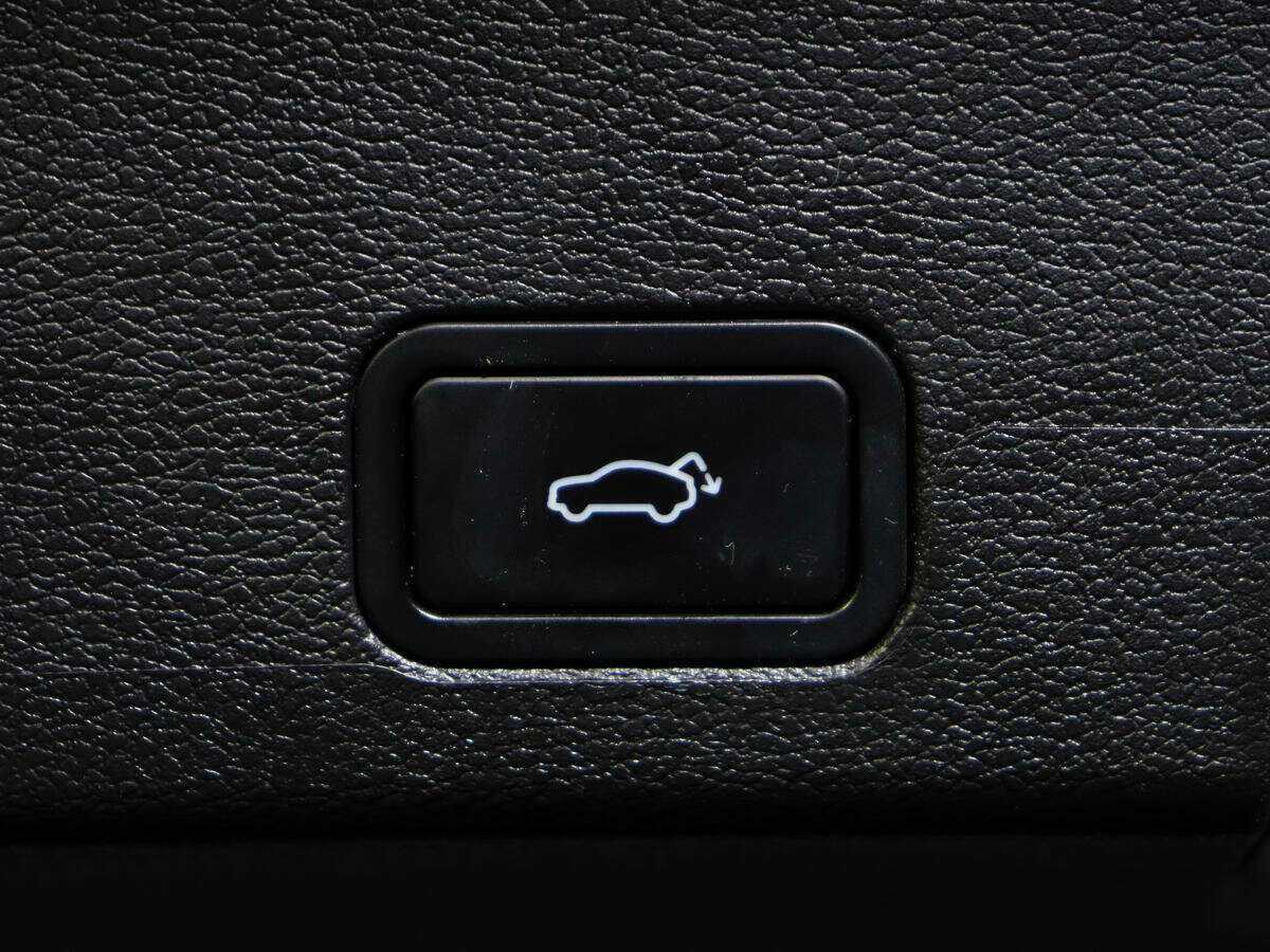 Geely Tugella, 2021 Фото №16