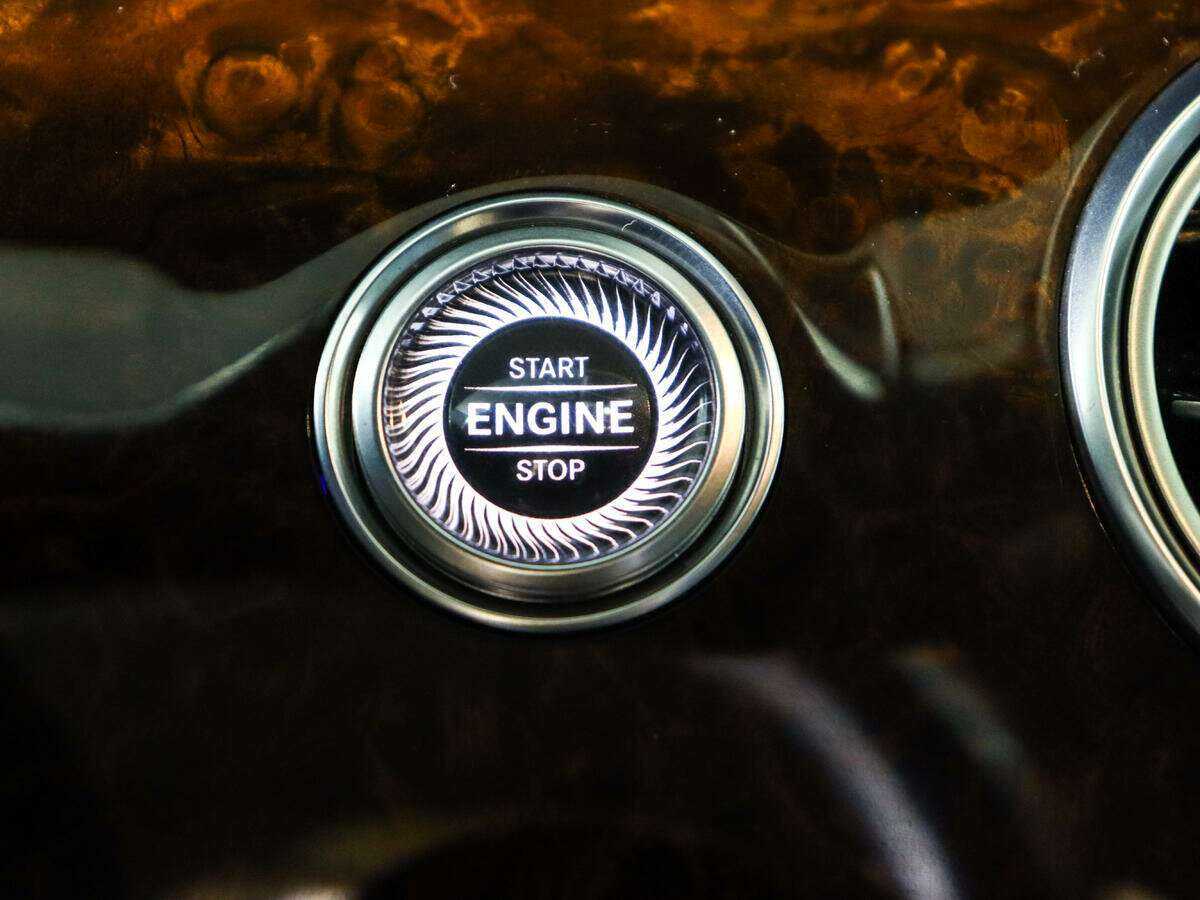 Mercedes-Benz E-Класс 200, 2016 Фото №17