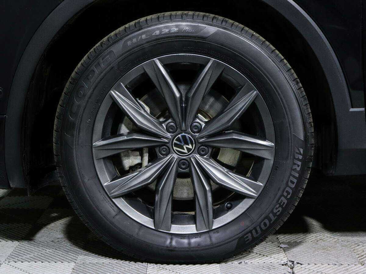 Volkswagen Tiguan, 2022 Фото №12