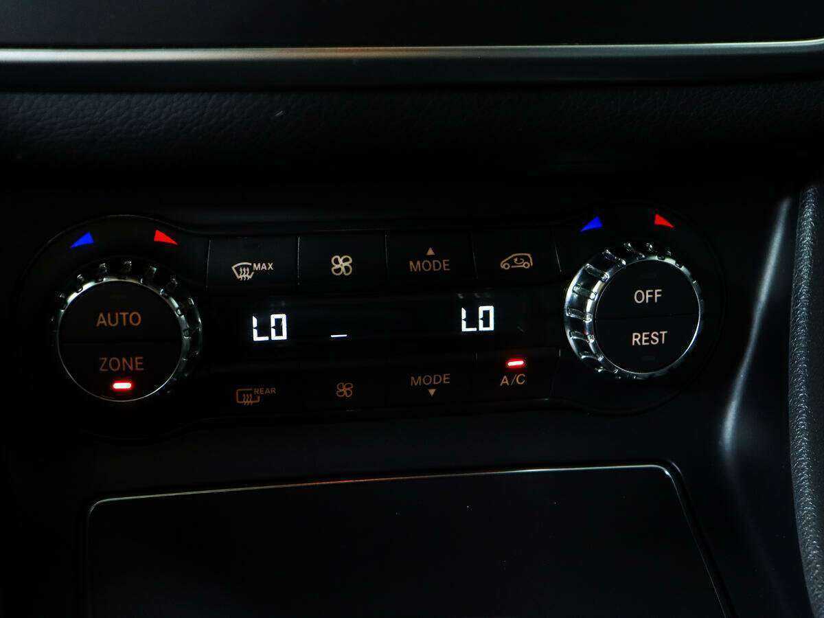 Mercedes-Benz CLA 250, 2016 Фото №17