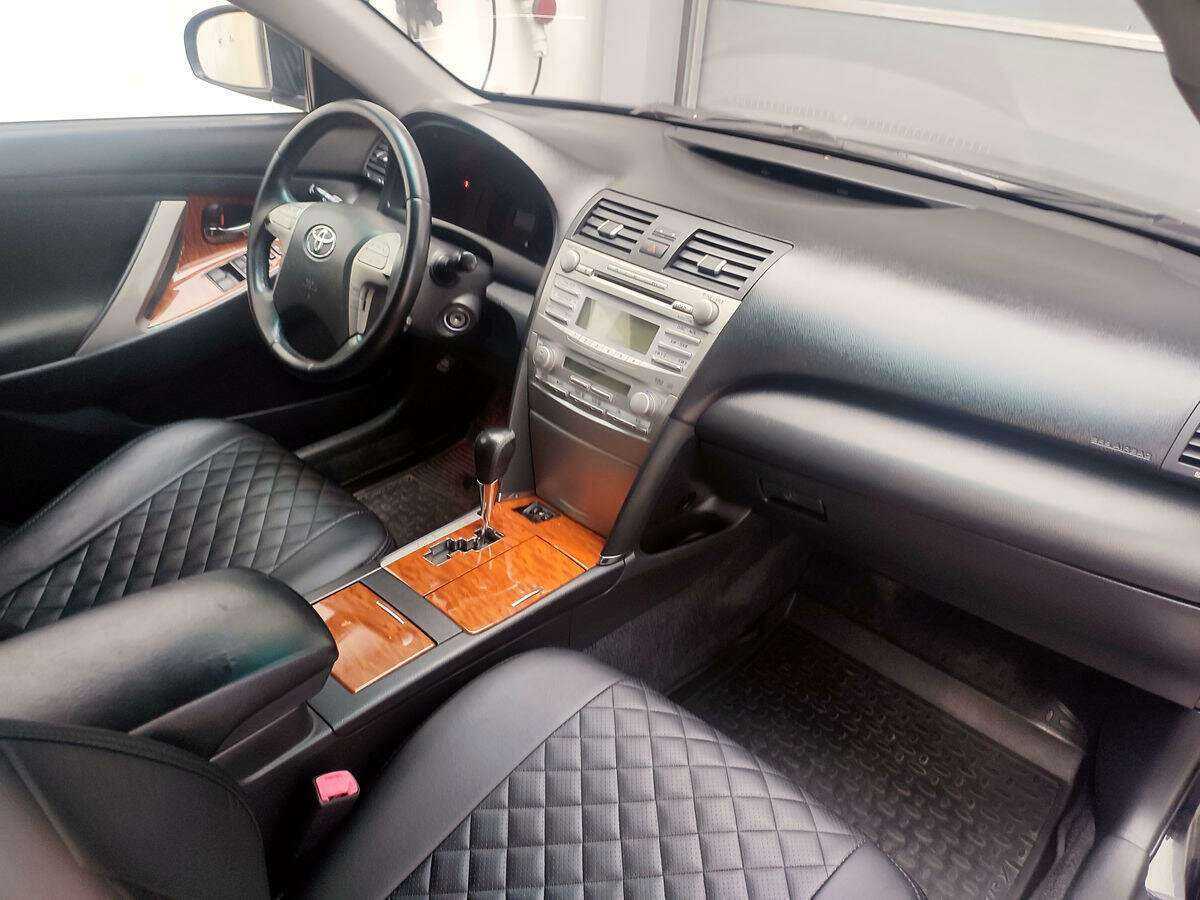 Toyota Camry, 2010 - 289 514 км. | Фото №7