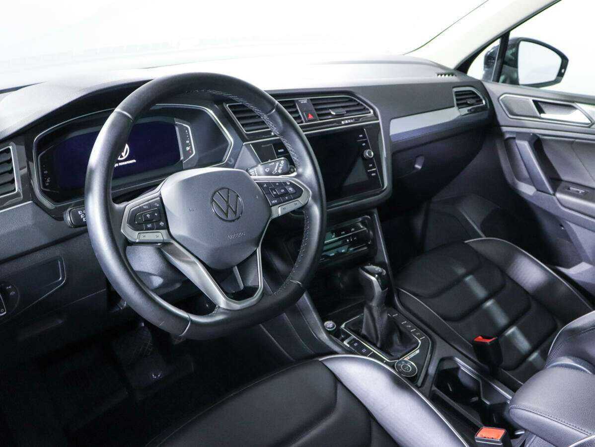 Volkswagen Tiguan, 2021 Фото №14