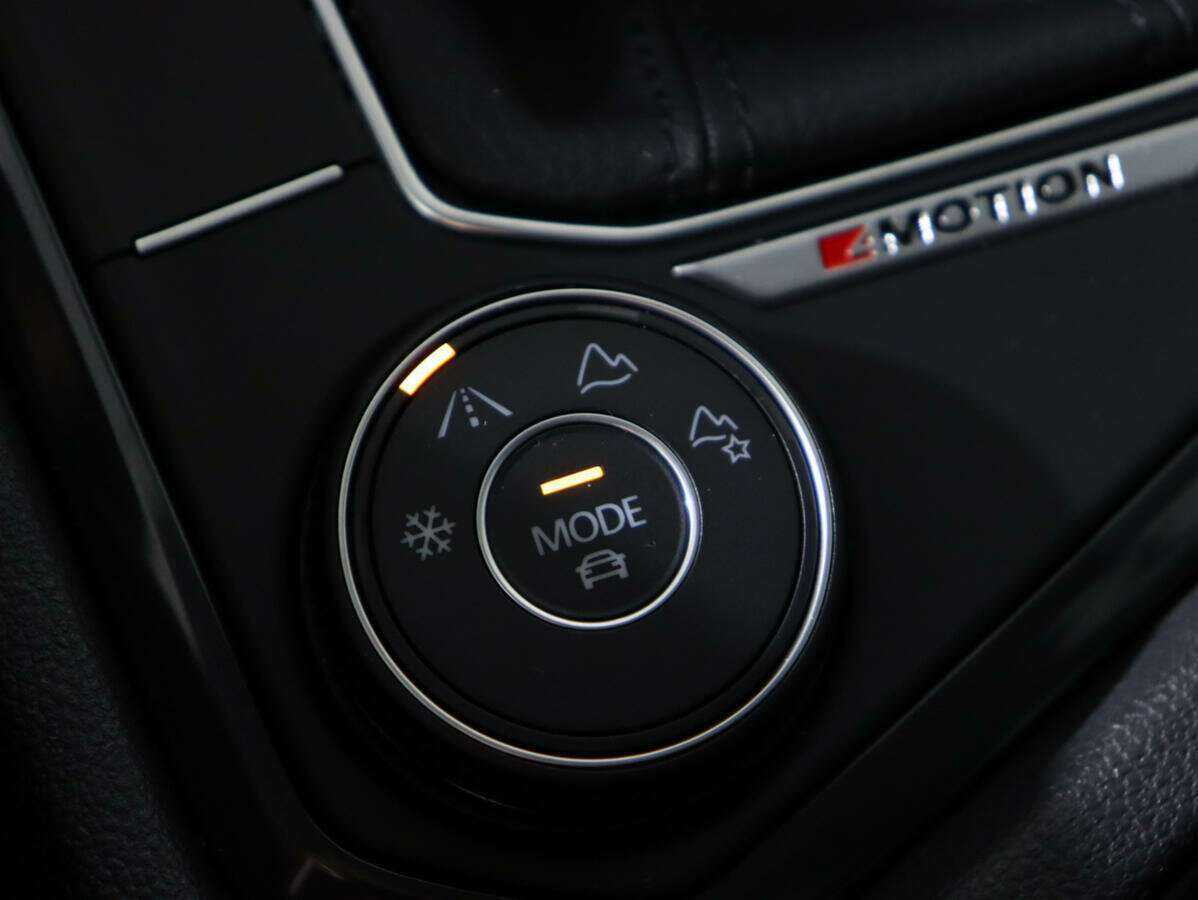 Volkswagen Tiguan, 2021 Фото №19