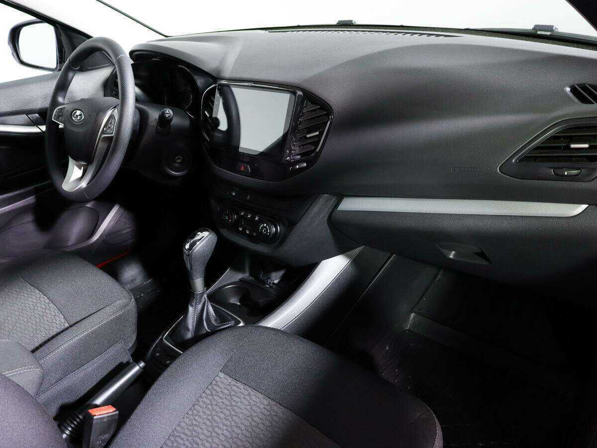 Lada (ВАЗ) Vesta, 2021 - 27 400 км. | Фото №8