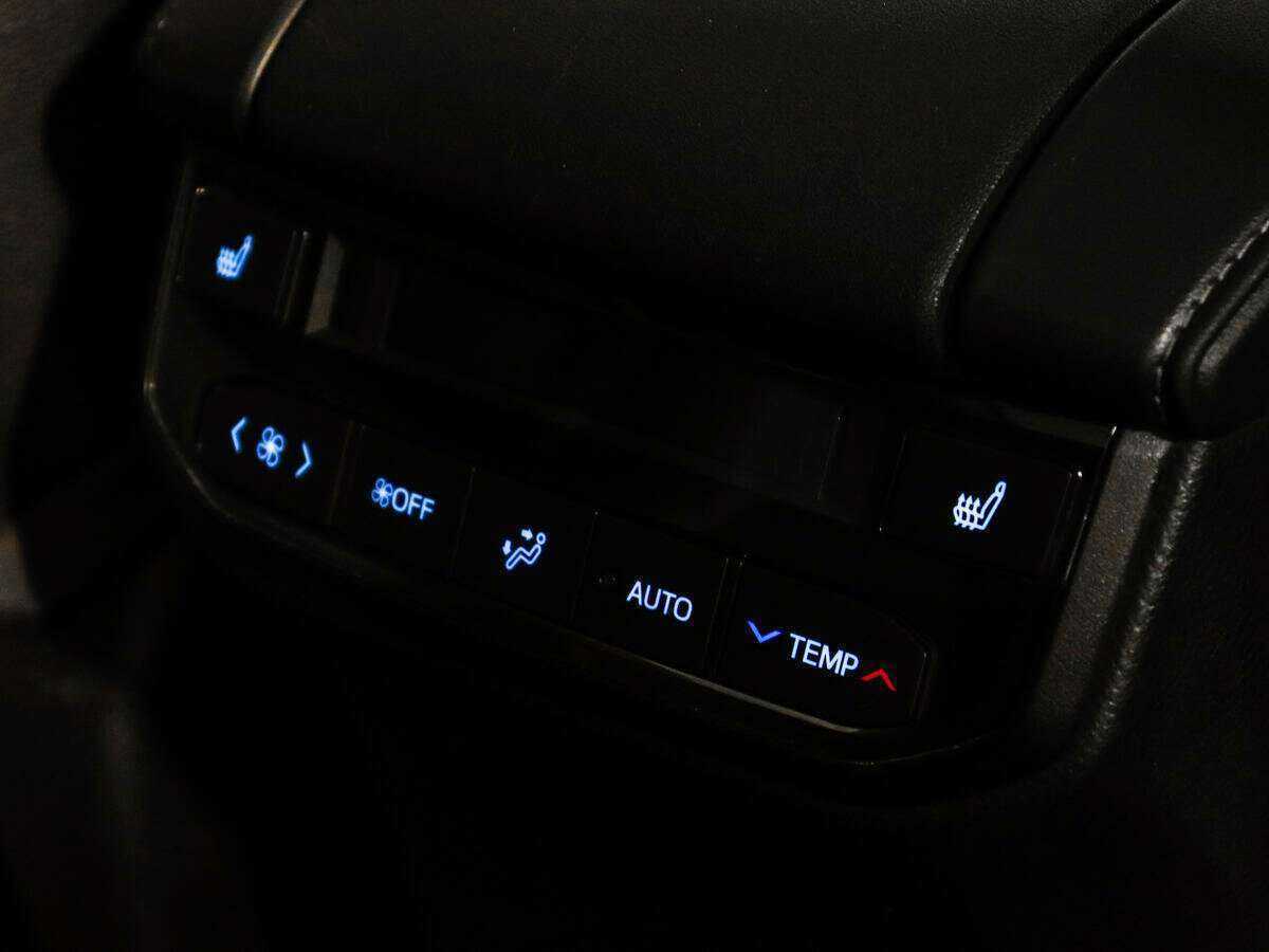 Toyota Highlander, 2022 Фото №22