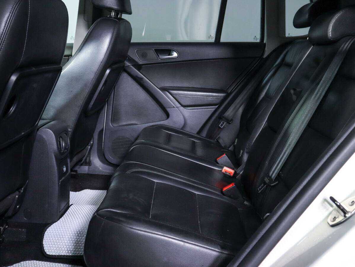 Volkswagen Tiguan, 2011 Фото №10