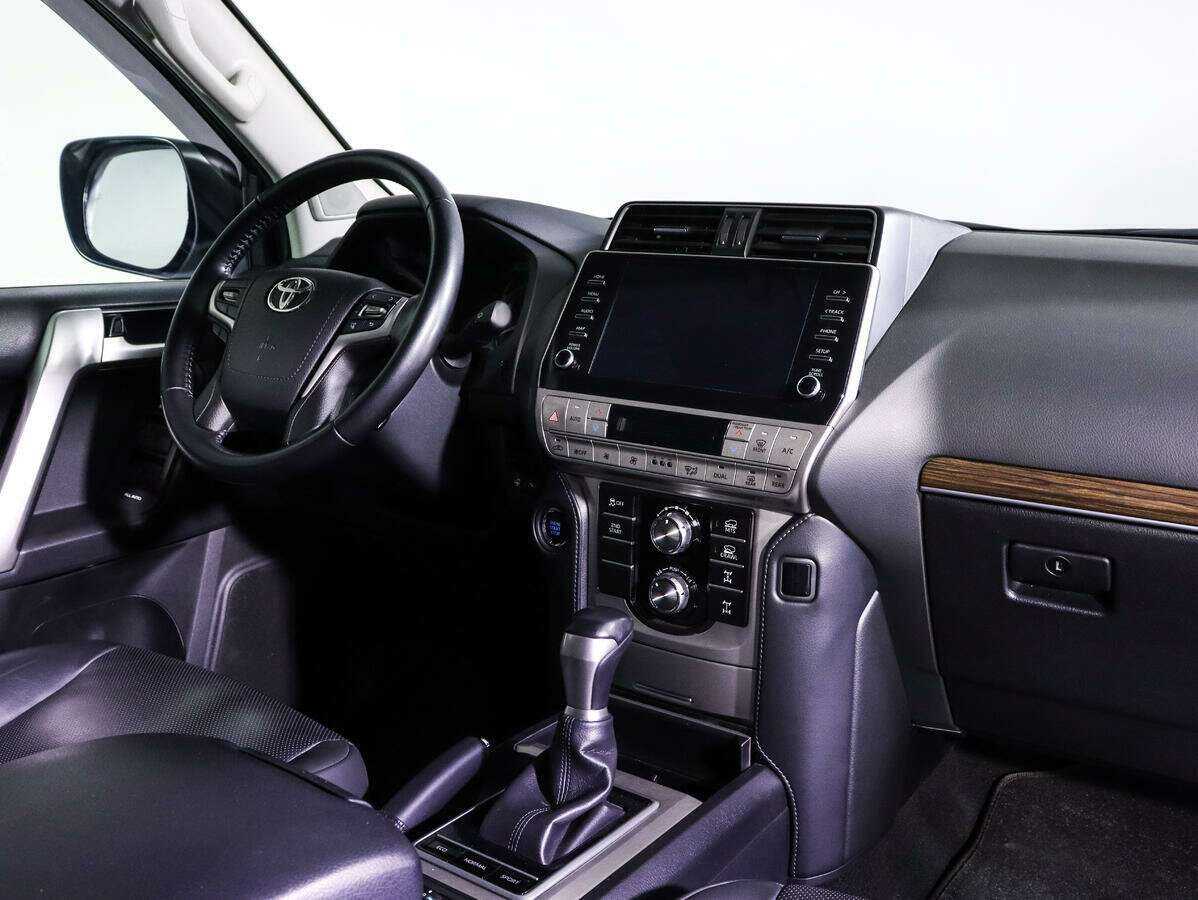 Toyota Land Cruiser Prado, 2022 Фото №6