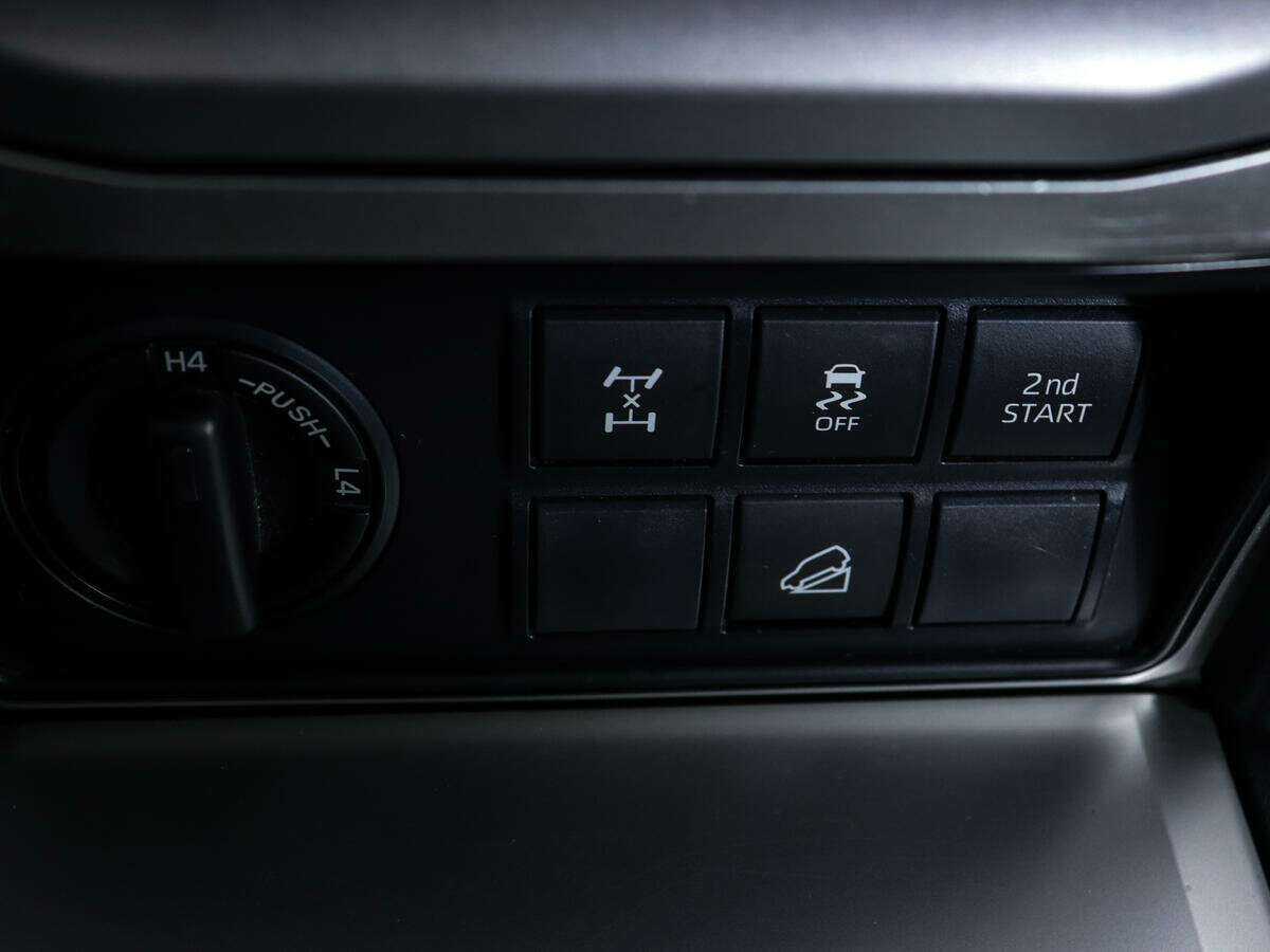 Toyota Land Cruiser Prado, 2019 Фото №21