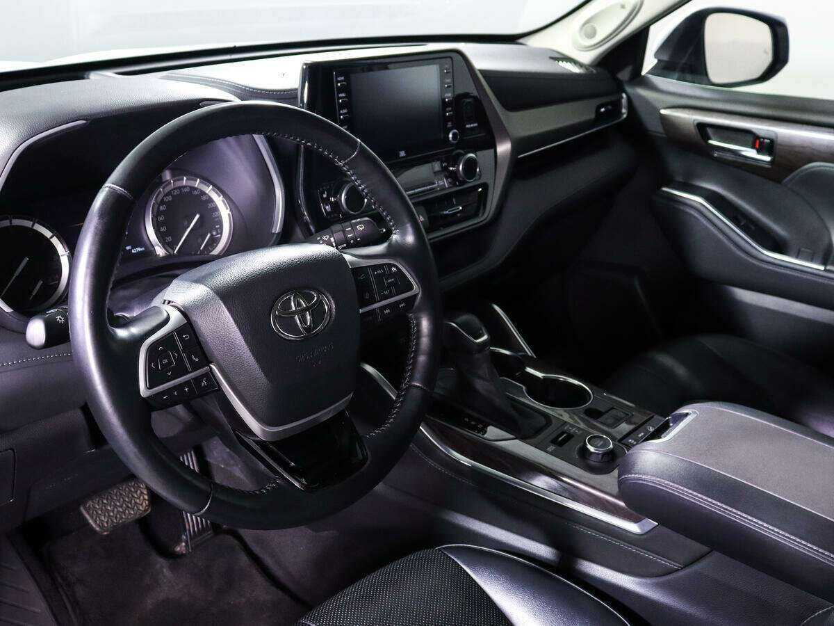 Toyota Highlander, 2022 Фото №12