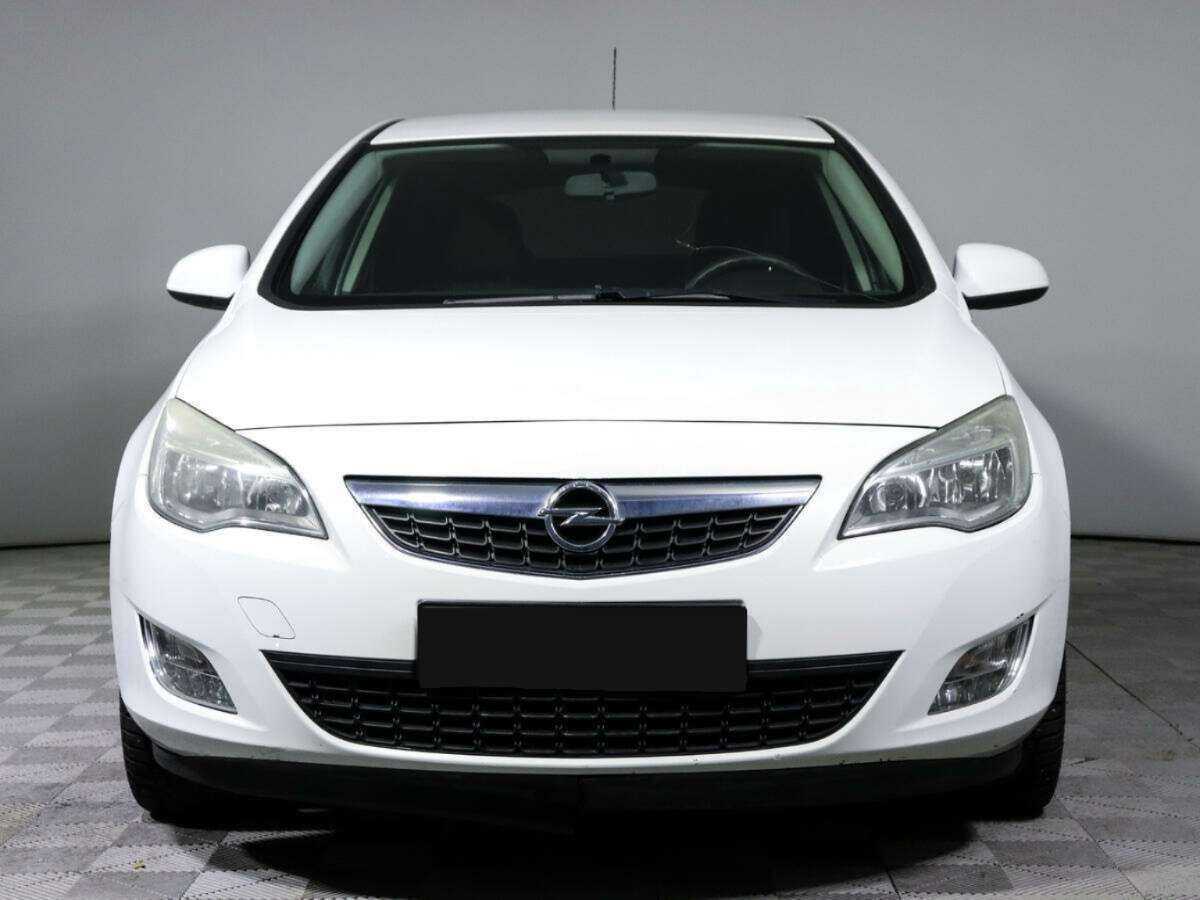Opel Astra, 2011 - 88 364 км. | Фото №2