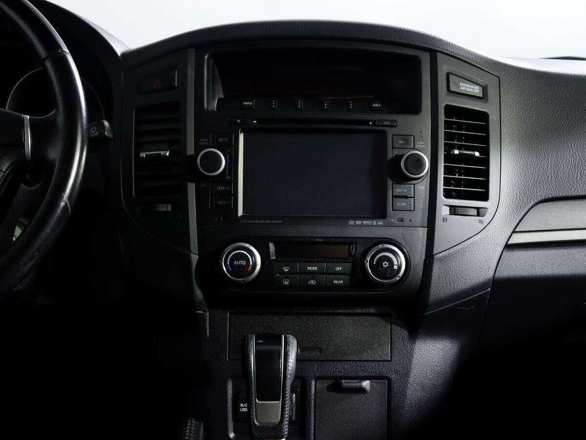 Mitsubishi Pajero, 2011 Фото №12