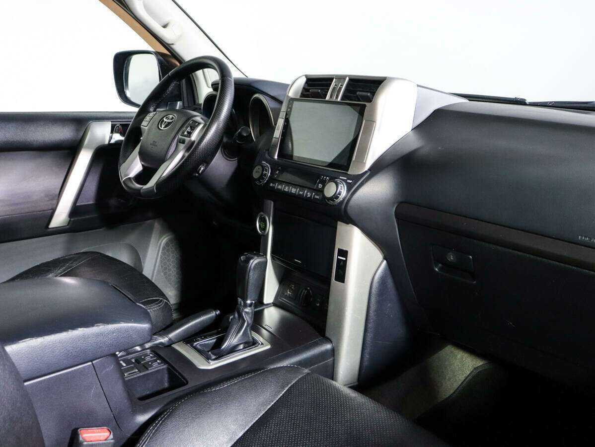 Toyota Land Cruiser Prado, 2011 Фото №9