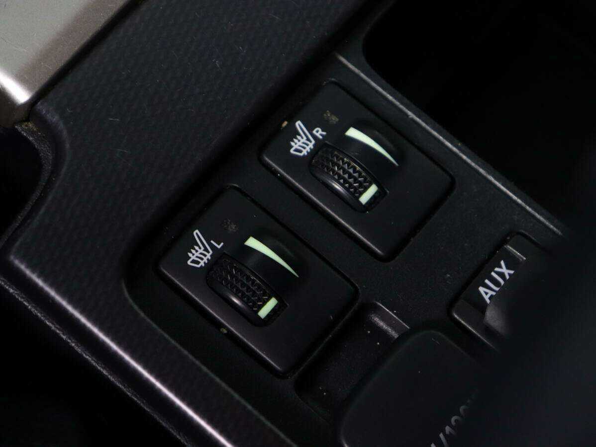 Toyota Land Cruiser Prado, 2011 Фото №17