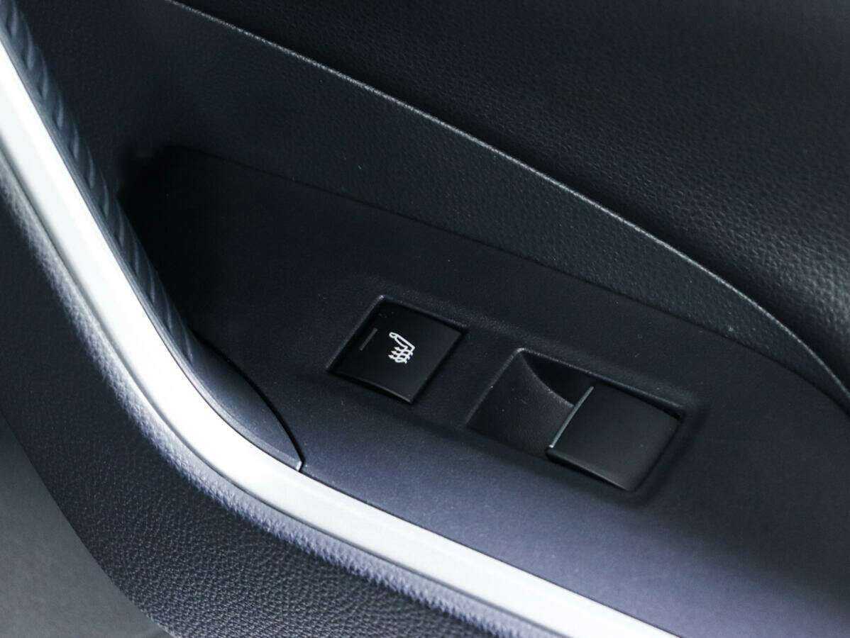 Toyota RAV4, 2022 Фото №14