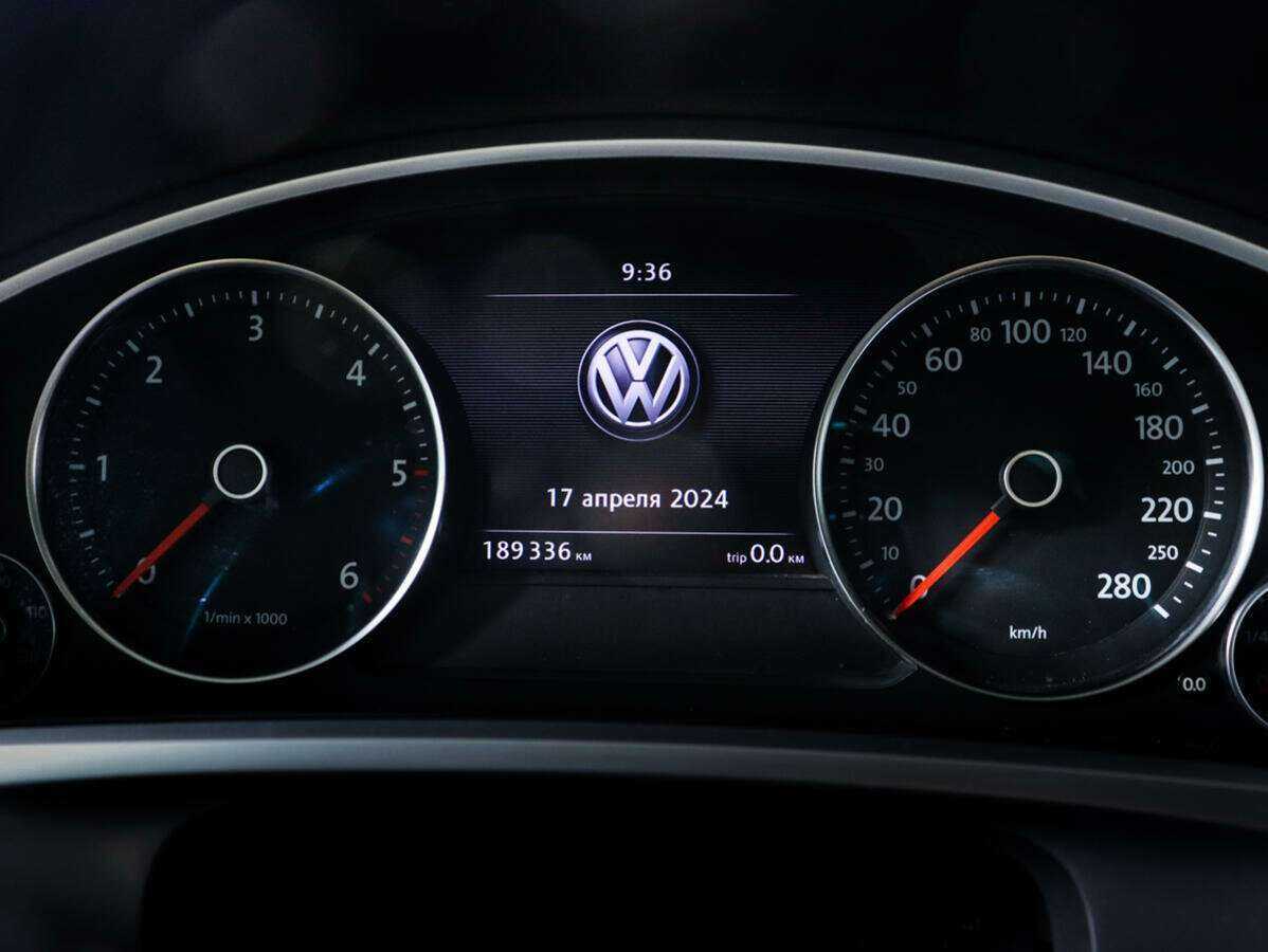 Volkswagen Touareg, 2012 Фото №6