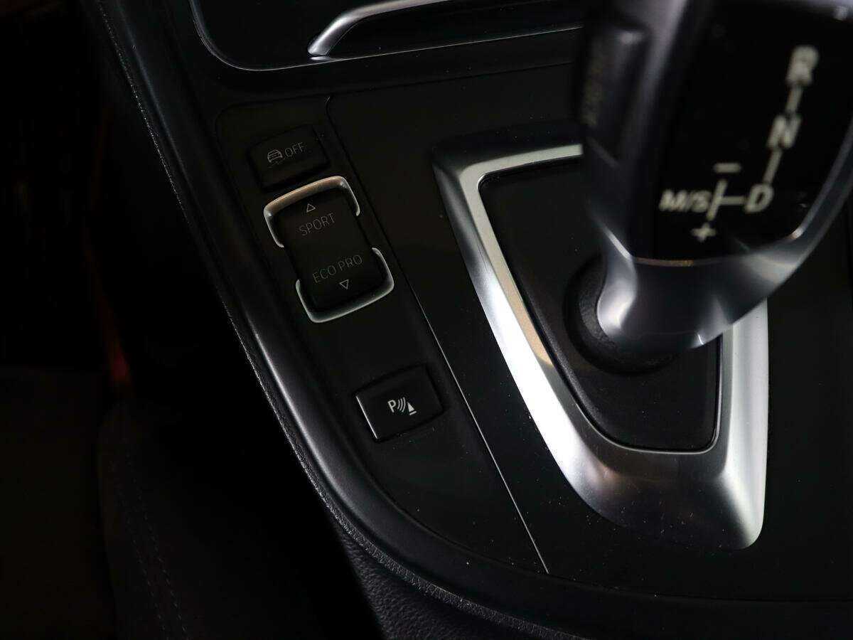 BMW 3 серии 320i xDrive, 2016 Фото №21