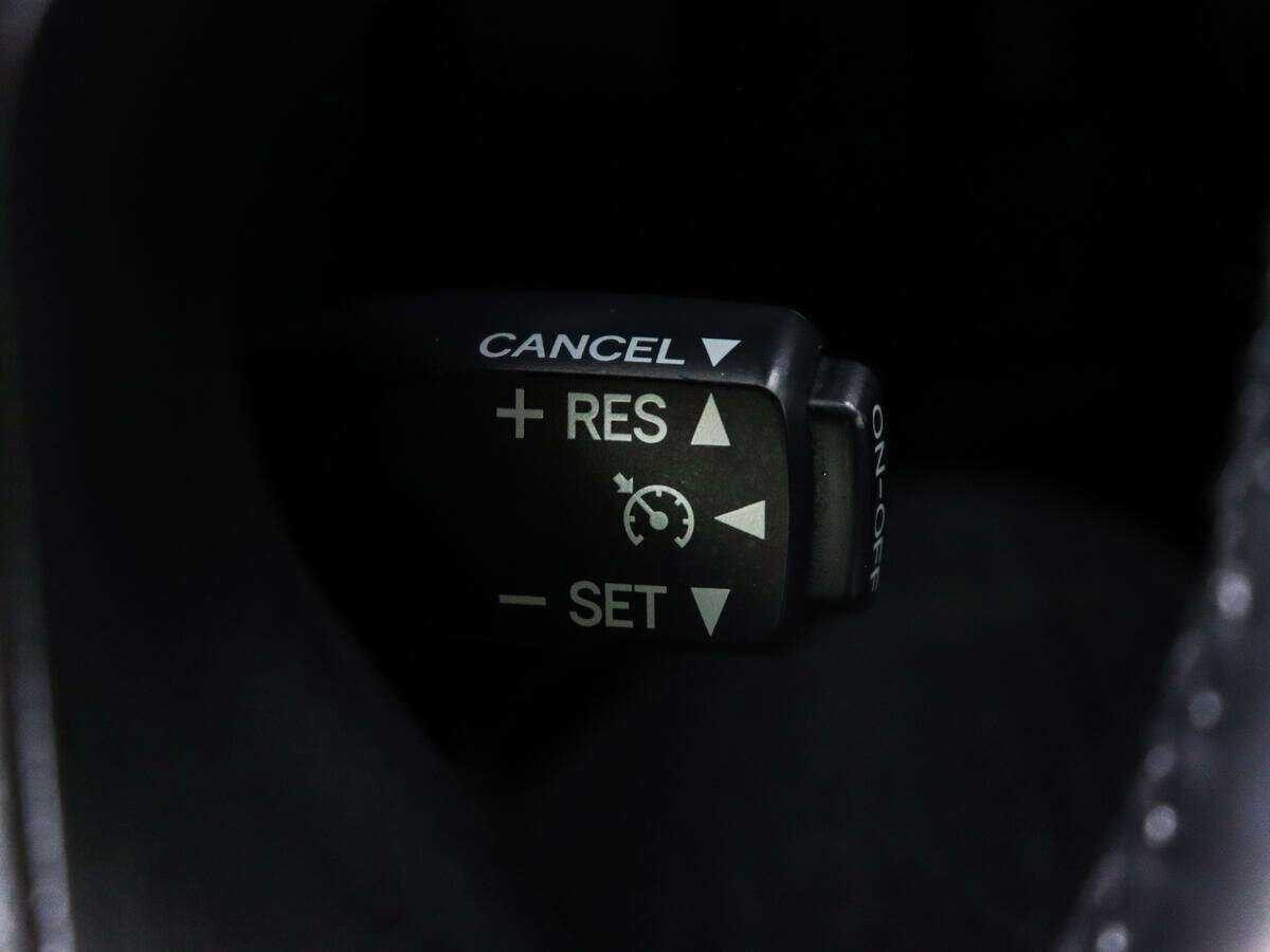 Toyota Land Cruiser, 2017 Фото №18