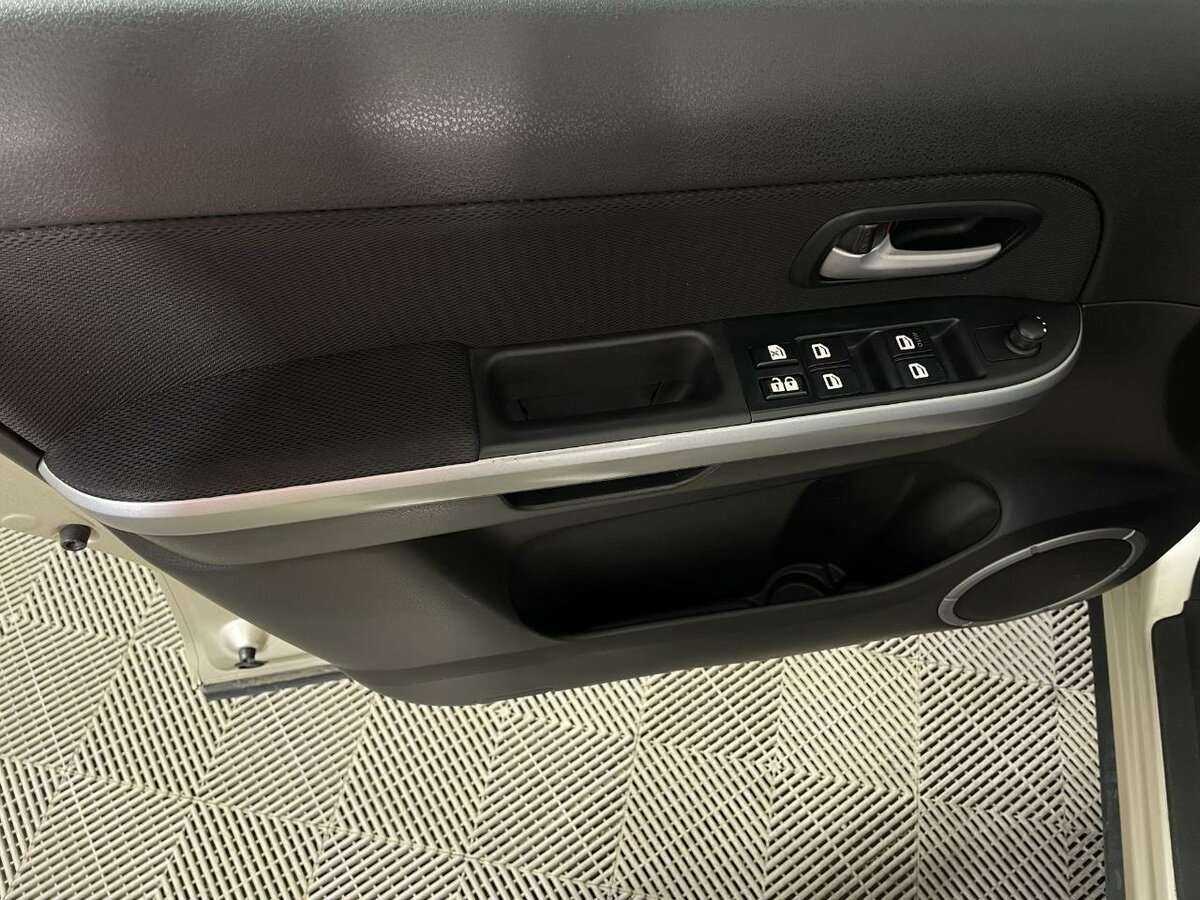 Suzuki Grand Vitara, 2010 - 198 257 км. | Фото №7