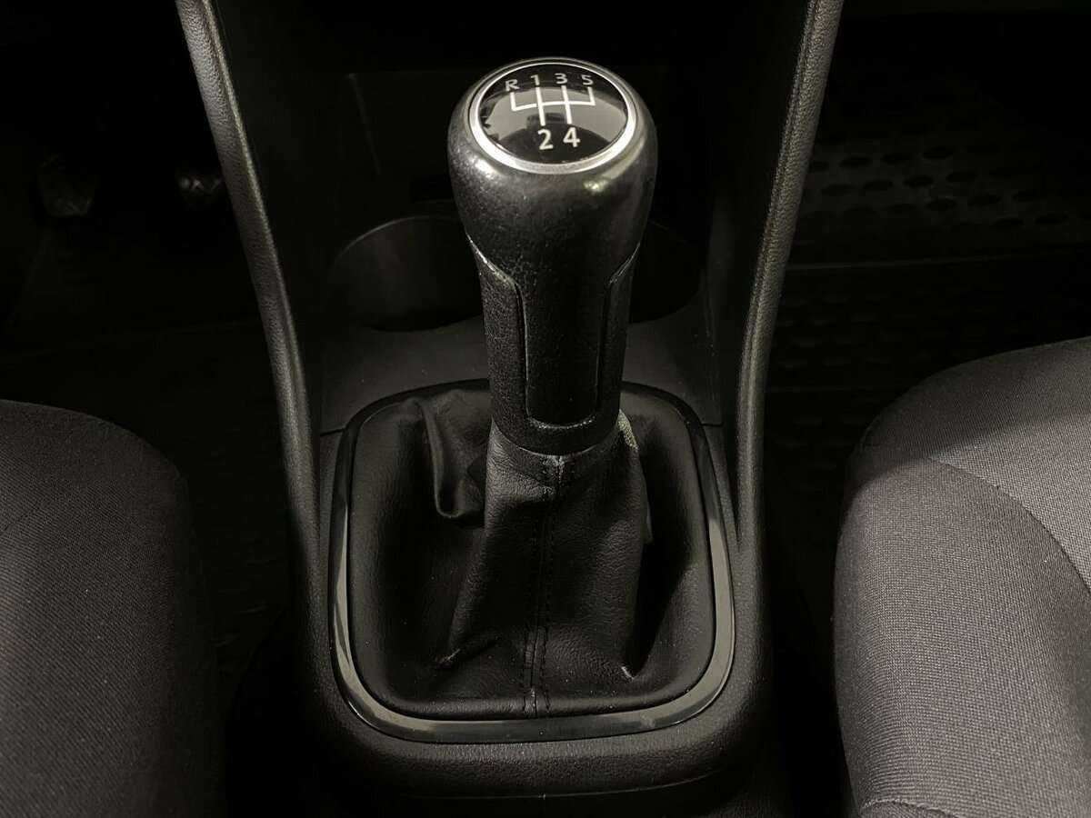 Volkswagen Polo, 2011 Фото №11