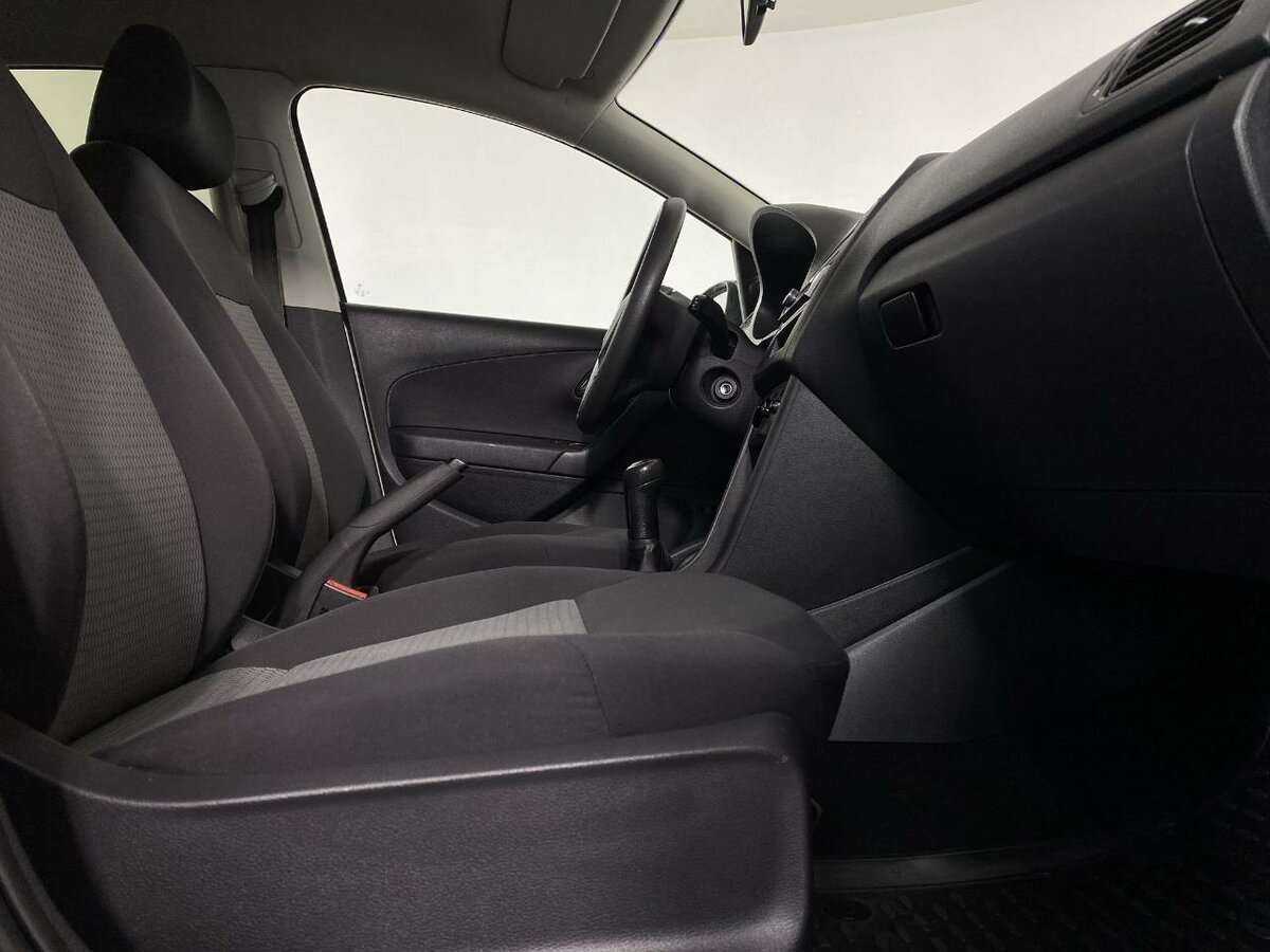 Volkswagen Polo, 2011 Фото №12