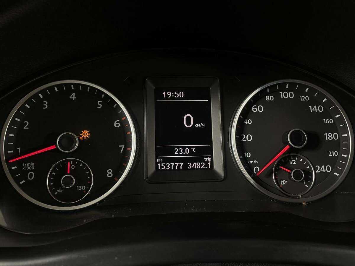 Volkswagen Tiguan, 2011 Фото №11