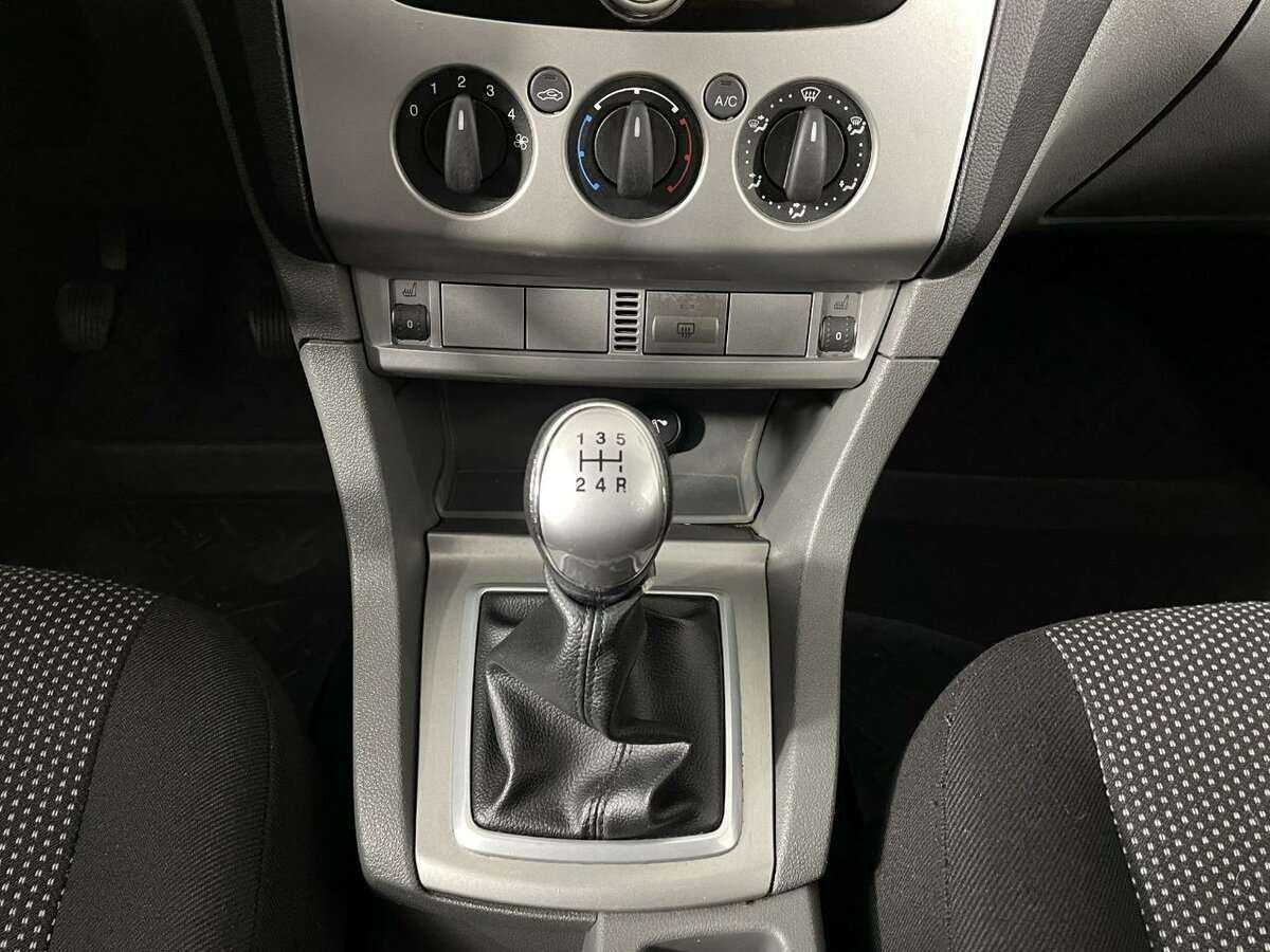 Ford Focus, 2010 Фото №13