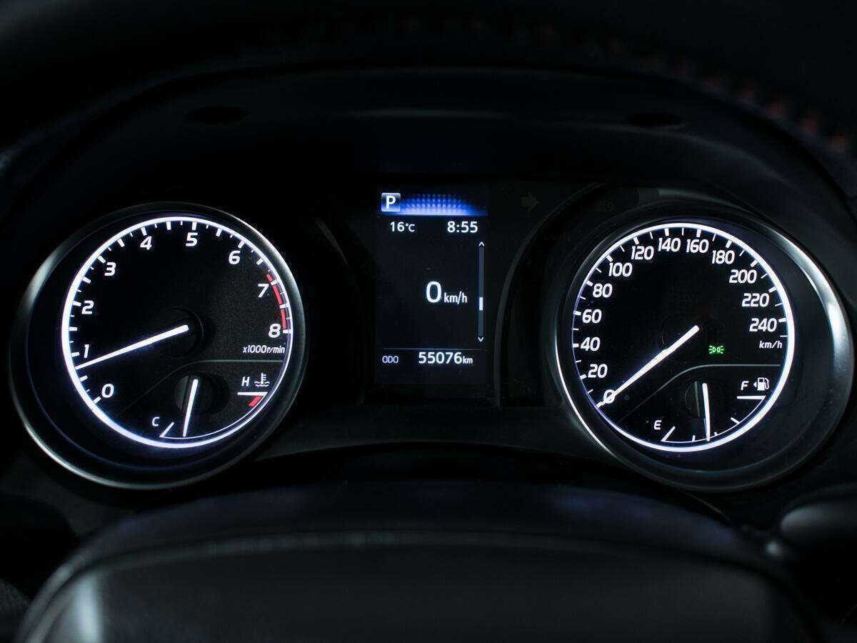 Toyota Camry, 2021 Фото №11