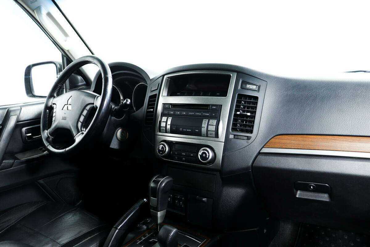 Mitsubishi Pajero, 2008 Фото №9