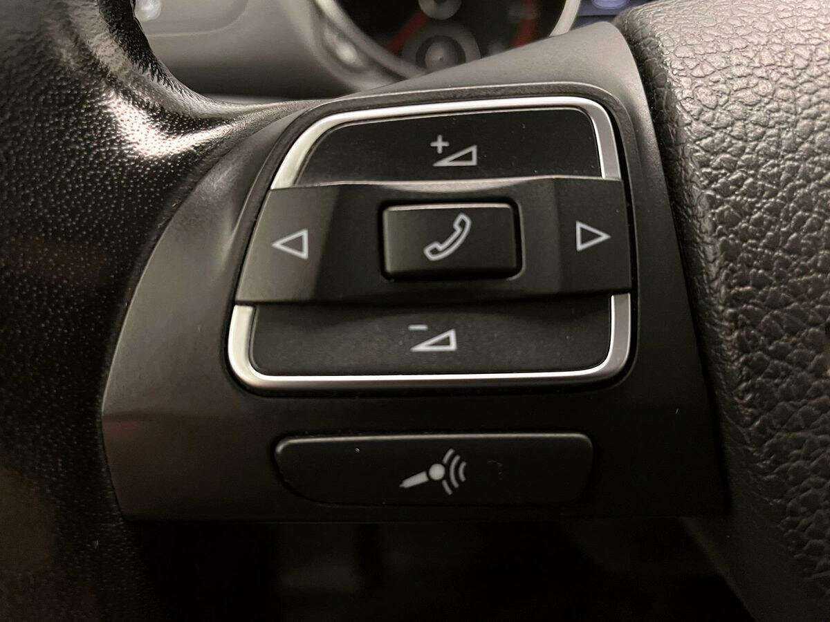 Volkswagen Golf, 2010 Фото №11