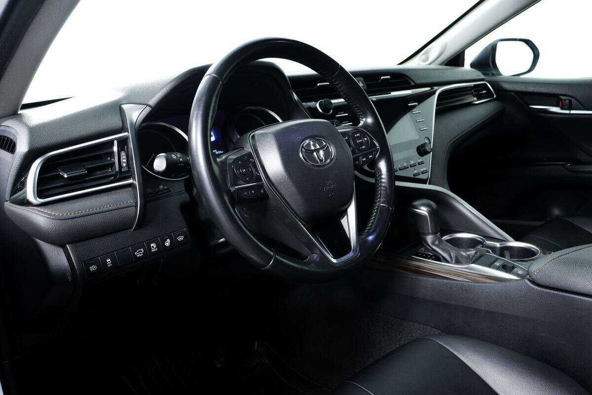 Toyota Camry, 2019 Фото №13