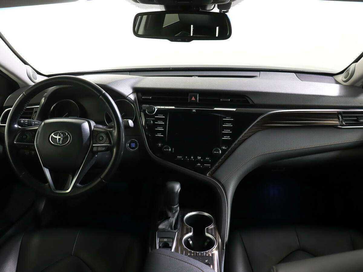 Toyota Camry, 2019 Фото №12