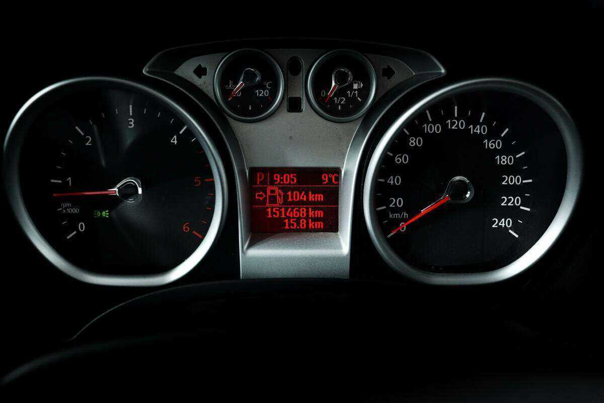 Ford Kuga, 2010 Фото №10