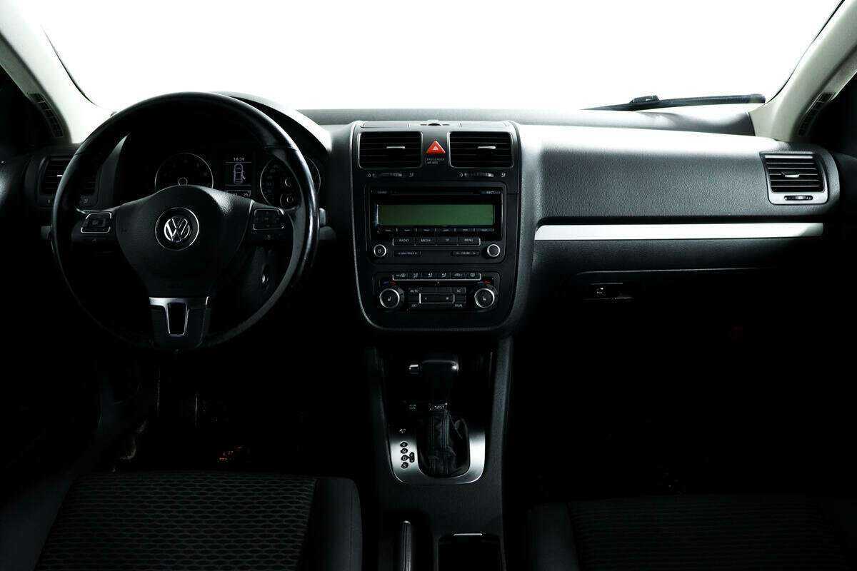 Volkswagen Jetta, 2010 Фото №11