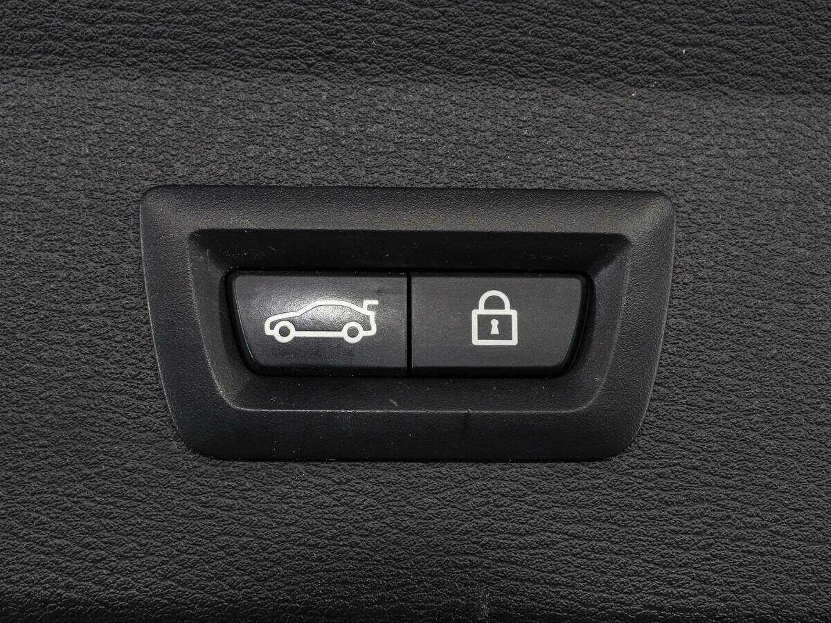 BMW X1 18d xDrive, 2020 Фото №12