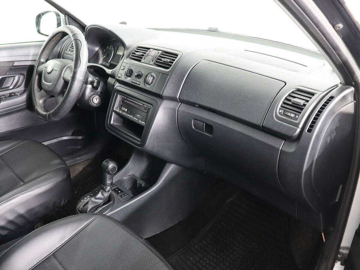 Skoda Fabia, 2011 - 186 969 км. | Фото №6
