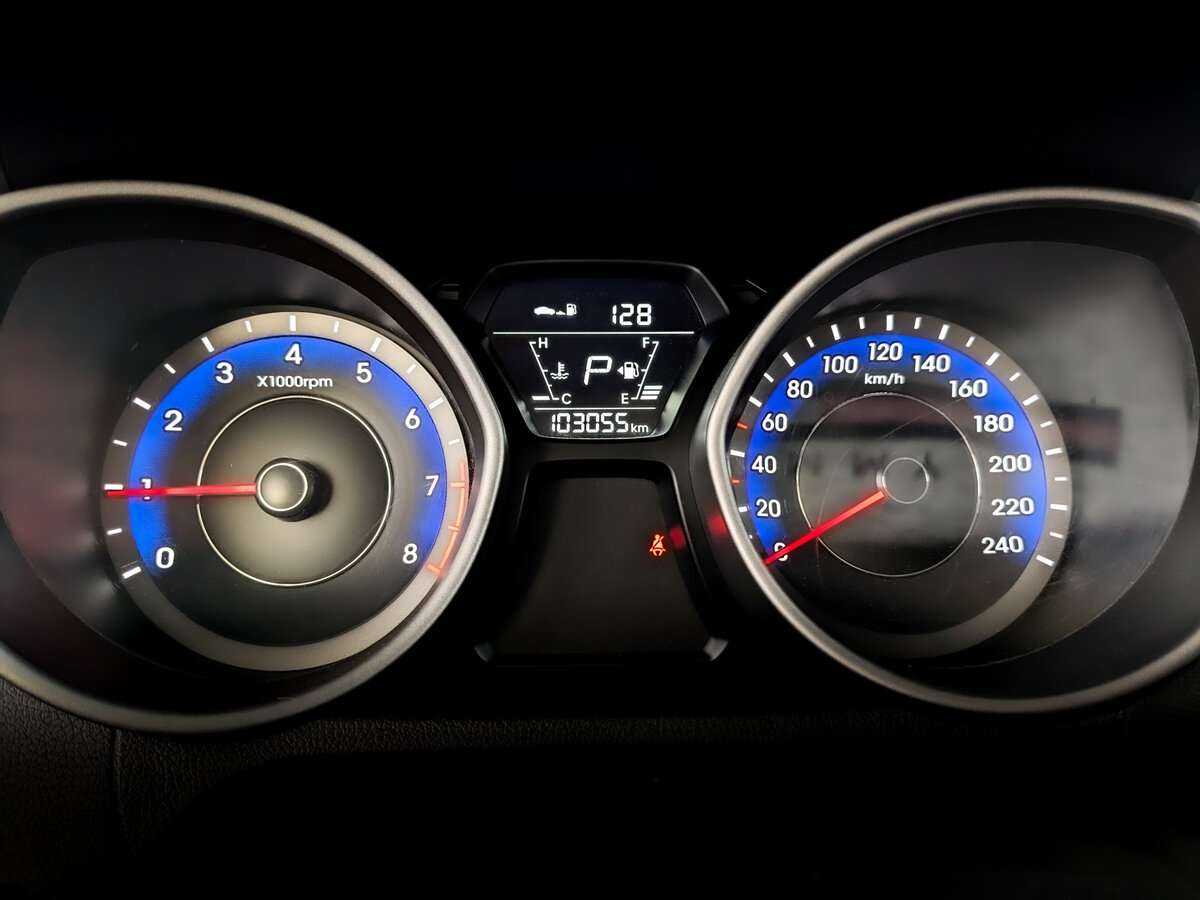 Hyundai Elantra, 2014 Фото №11