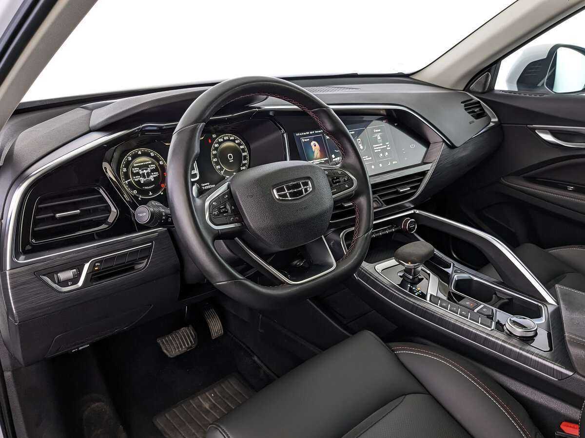 Geely Tugella, 2021 Фото №11