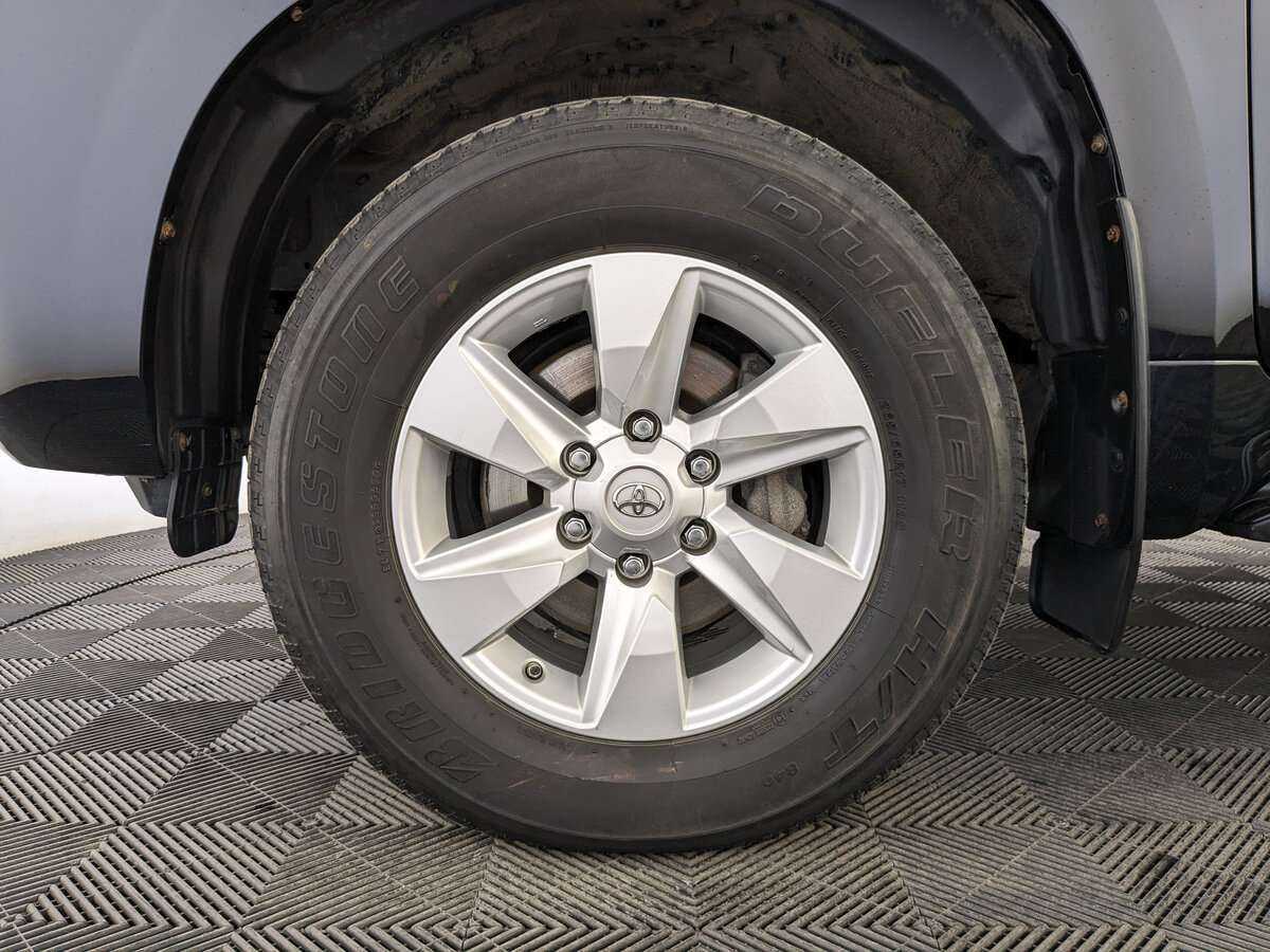 Toyota Land Cruiser Prado, 2020 Фото №9