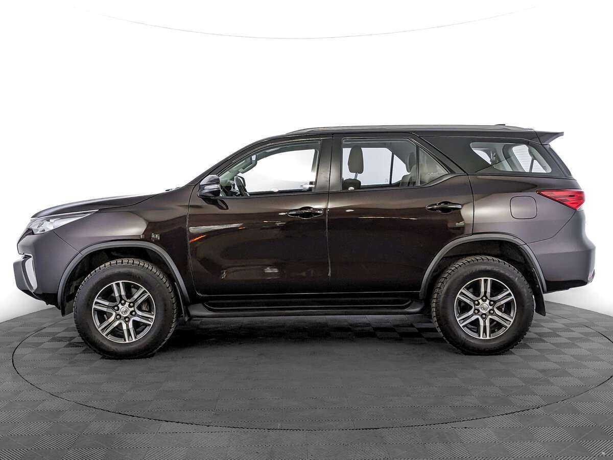 Toyota Fortuner, 2018 - 57 388 км. | Фото №8