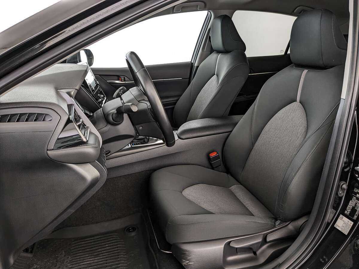 Toyota Camry, 2021 Фото №16