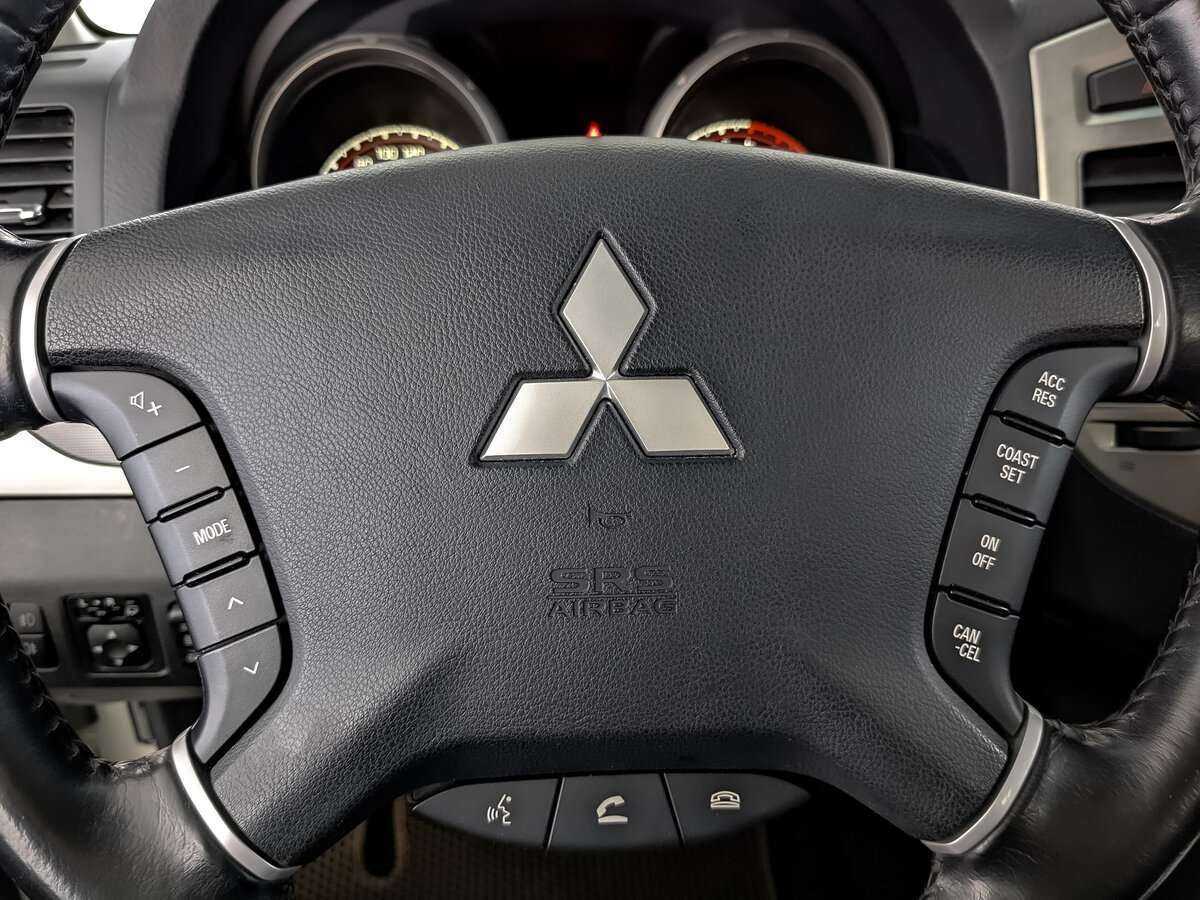 Mitsubishi Pajero, 2021 Фото №22