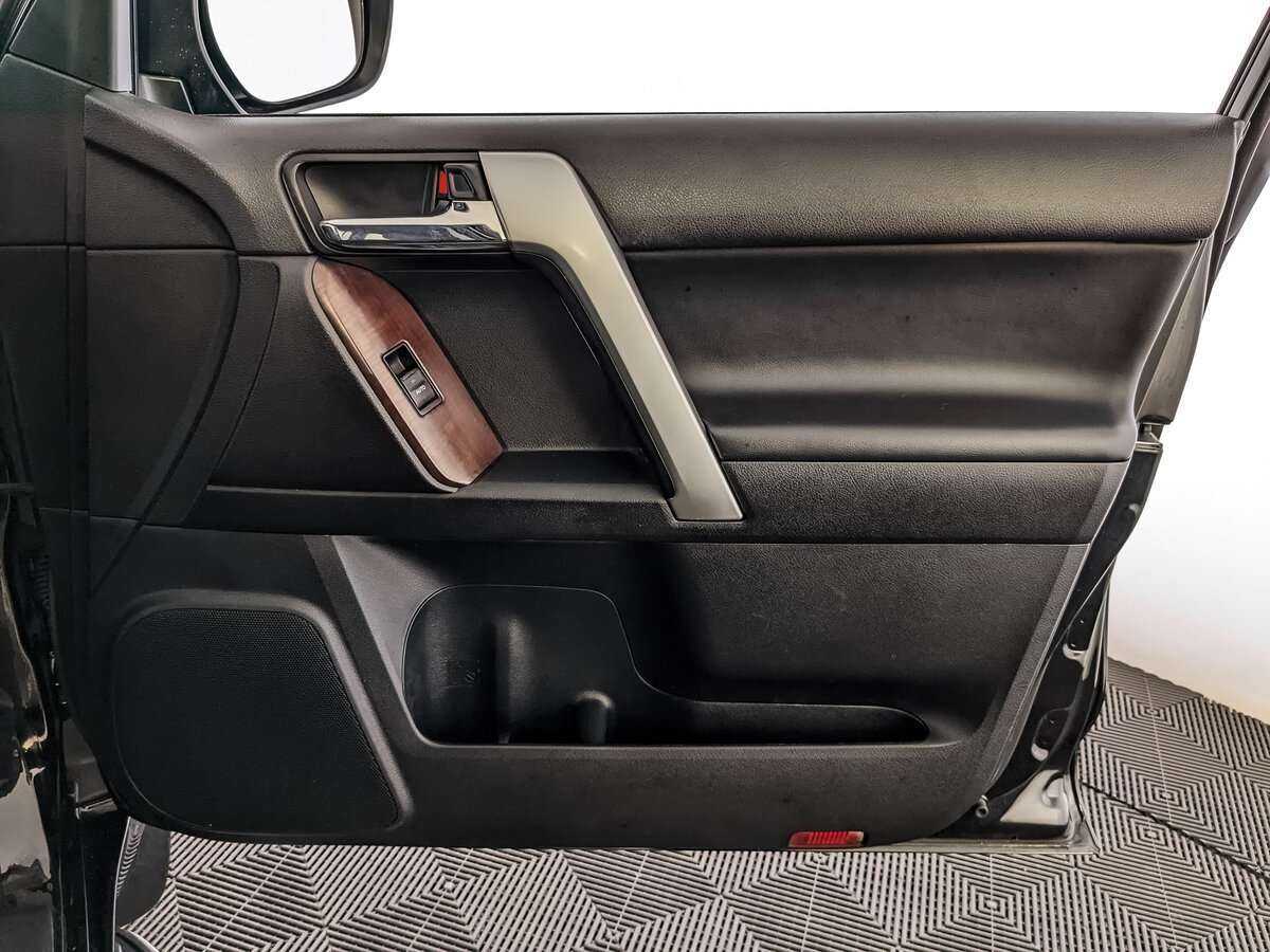 Toyota Land Cruiser Prado, 2016 Фото №22