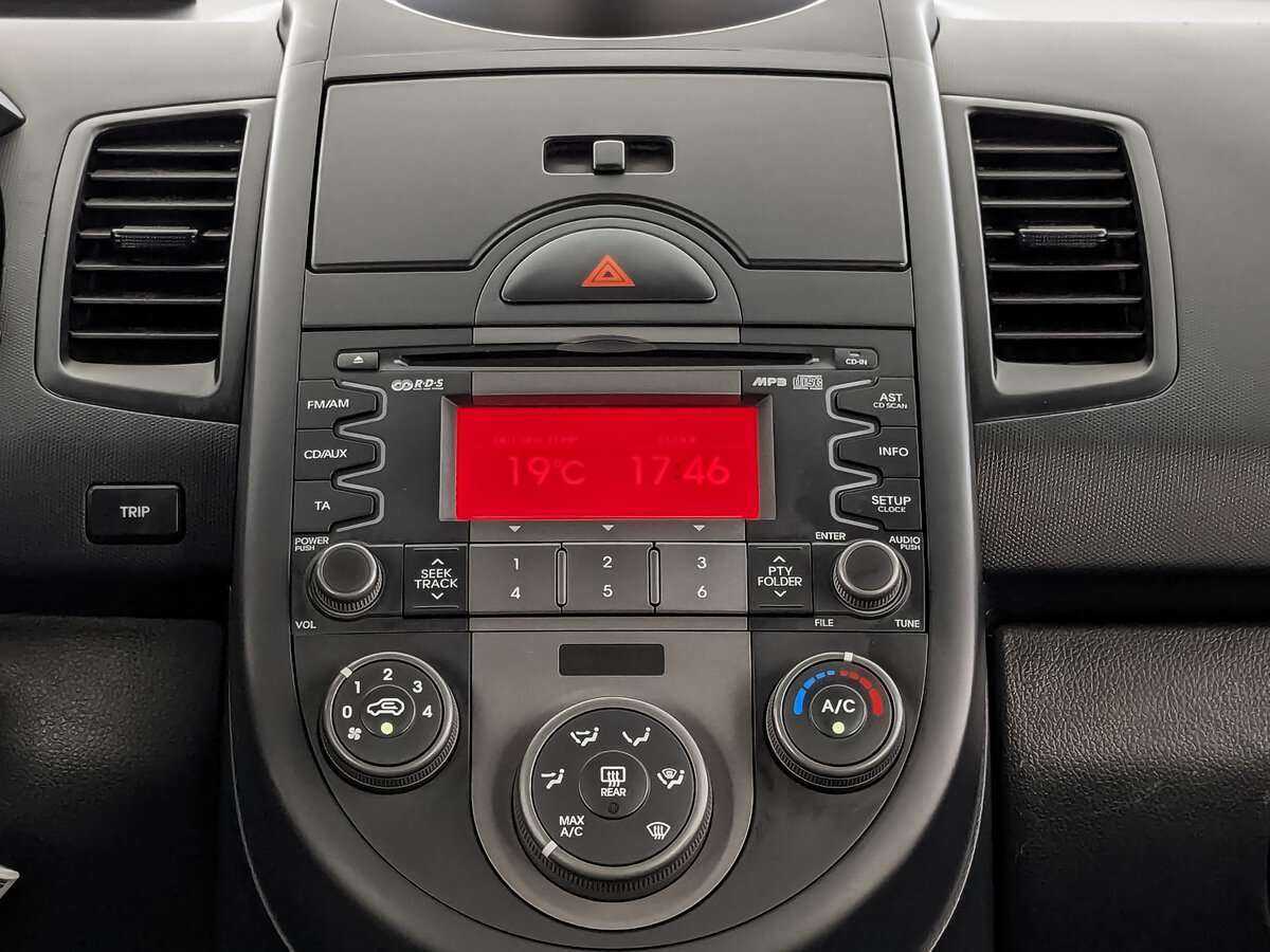 Kia Soul, 2011 Фото №13