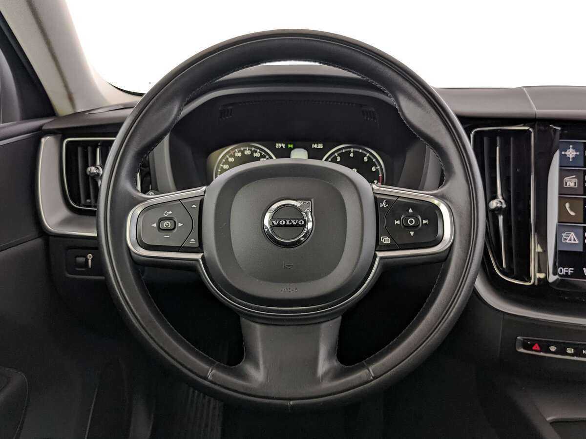 Volvo XC60, 2021 Фото №18