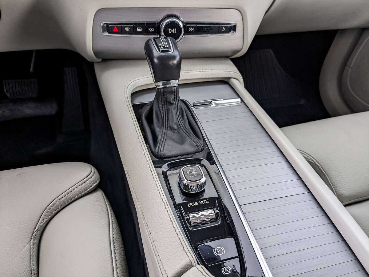 Volvo XC90, 2019 Фото №24