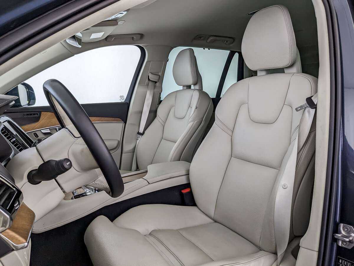 Volvo XC90 B5, 2021 Фото №15