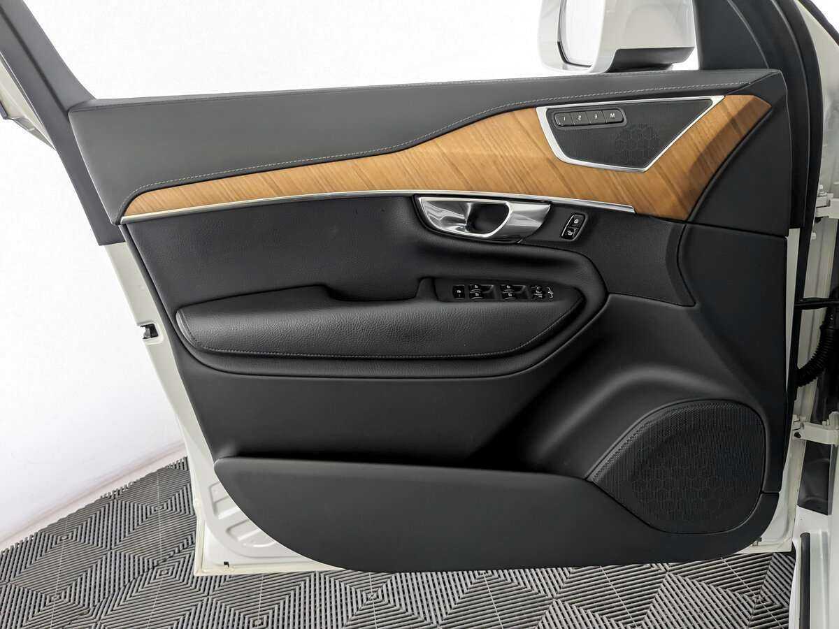 Volvo XC90, 2021 Фото №15