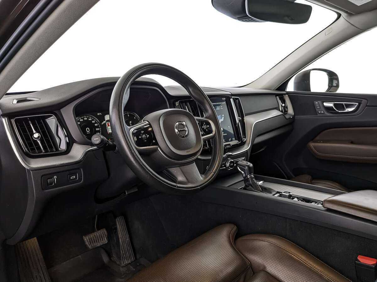 Volvo XC60, 2018 Фото №11