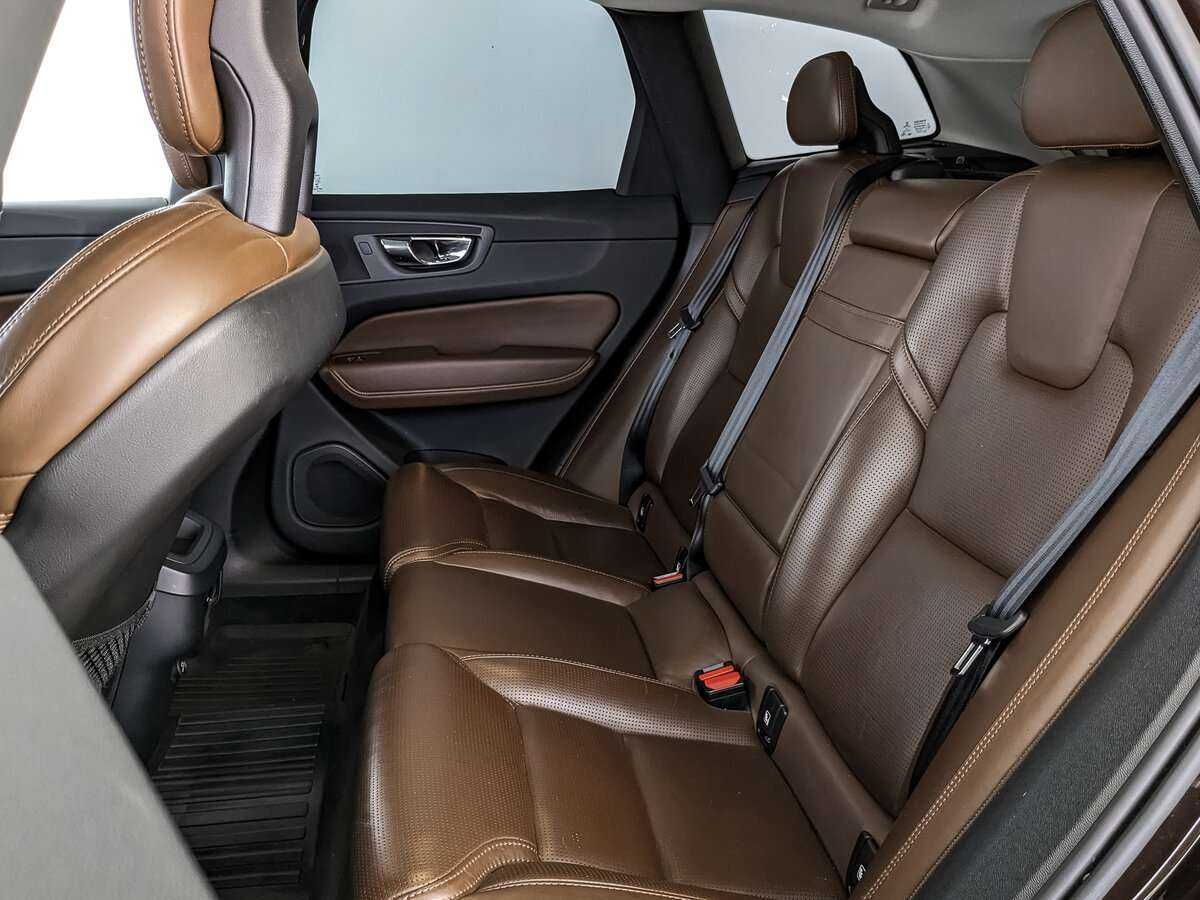 Volvo XC60, 2018 Фото №13