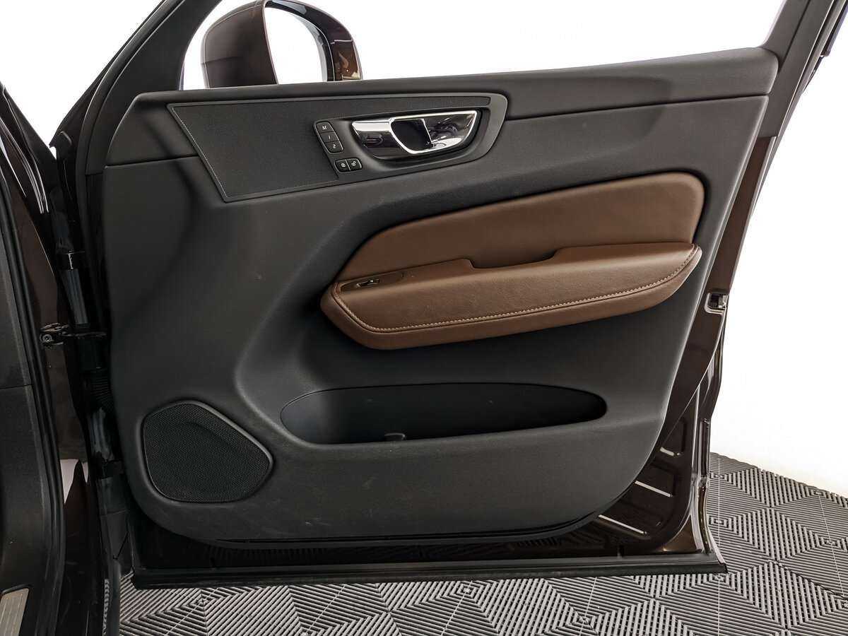 Volvo XC60, 2018 Фото №20